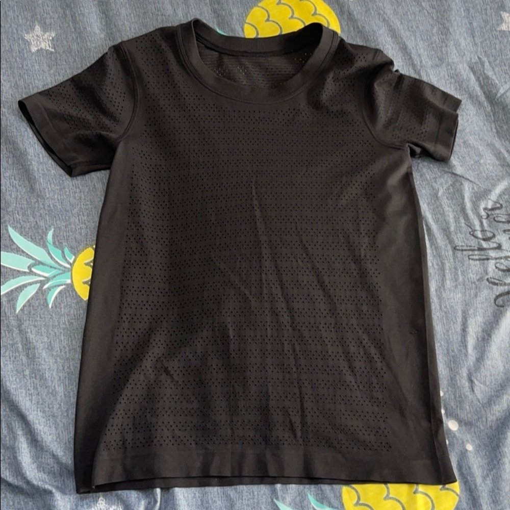 Lululemon breeze top